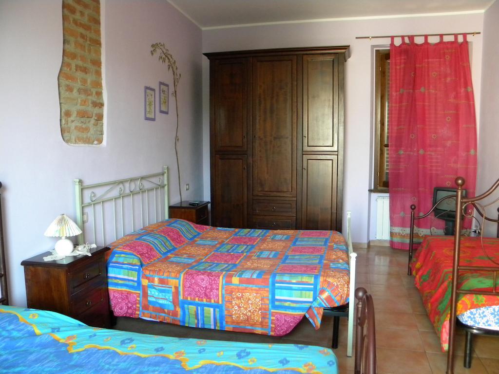 Le Petit Fleur Hotel Bareggio Quarto foto