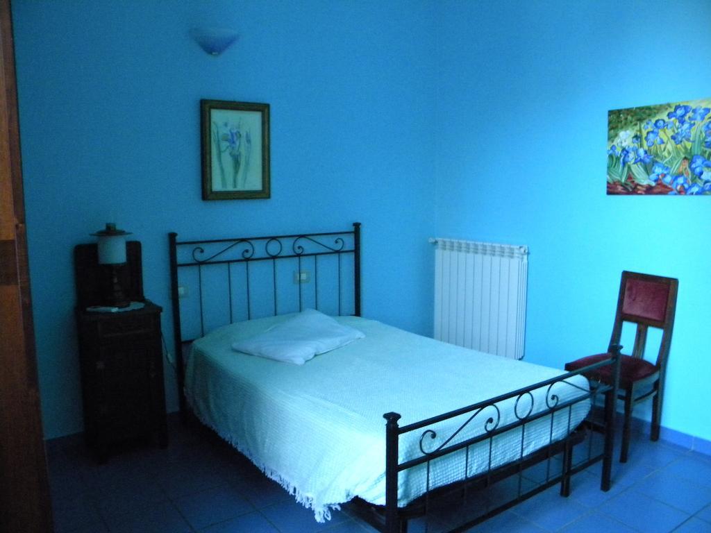 Le Petit Fleur Hotel Bareggio Quarto foto